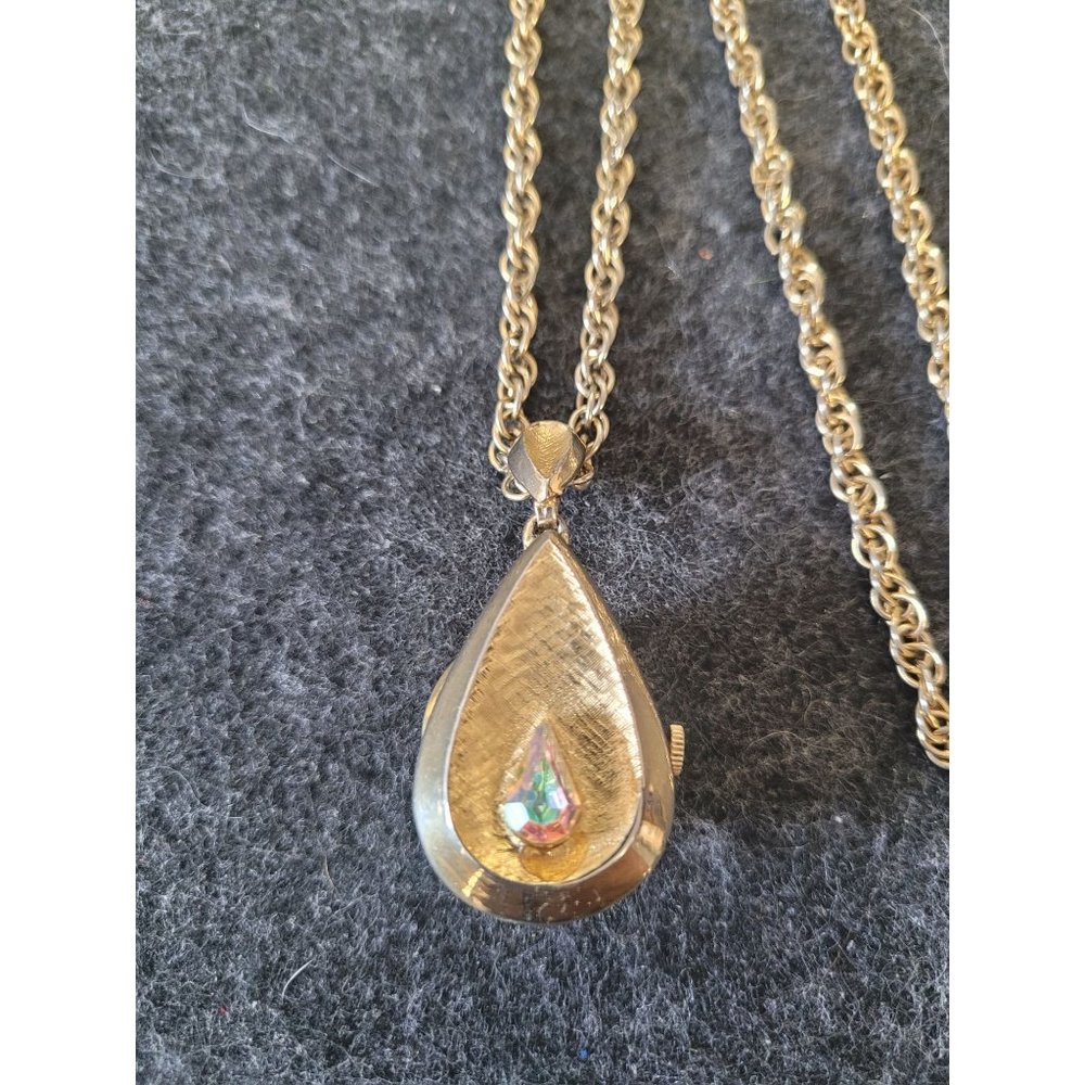 Vintage Clinton Gold Tone Tear Drop Pendant Necklace Clock 17 Jewels in working